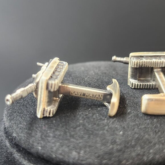 Ravi Ratan Brushed Metal Army Tank Cufflinks - Picture 4 of 8